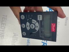 Danfoss 132B0101 a conçu un panneau de commande LCP12 dédié