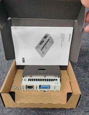 ABB RETA-01La série R RETA-01 est un module d'adaptateur Ethernet à un port prenant en charge deux protocoles de communication