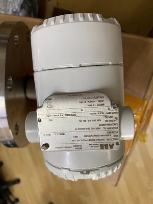 Transmetteur de pression différentielle ABB 266DRH.F.S.S.B.4.B.1.V1.E1.L1.I2.C1.H3 avec joint à membrane pour montage à distance