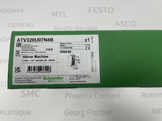 Variateur de vitesse haute performance Schneider Electric ATV320U07N4B
