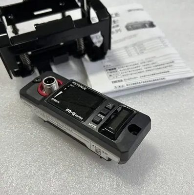 Sensor de débit de liquide à pince non intrusive Keyence FD-Q10C