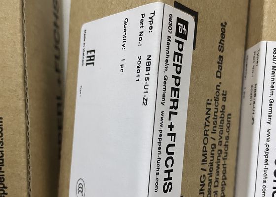 Le détecteur inducteur PEPPERL FUCHS NBB15-U1-Z2