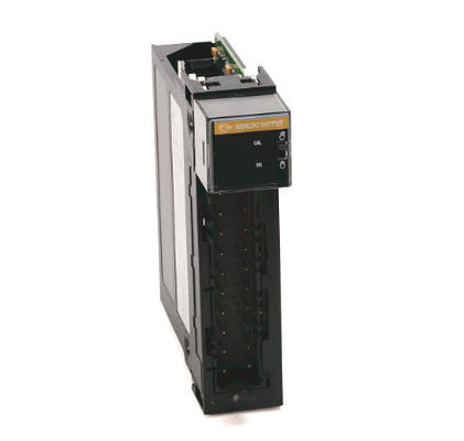 1756-OF8 ALLEN BRADLEY ContrôleLogix 8 Pt A/O I ou V Module ± 10V 0...20 mA