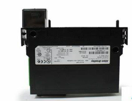 1756-OB32 ALLEN BRADLEY ControlLogix 32 Pt 12/24V DC D/O Module qui est utilisé pour le démarrage de la commande