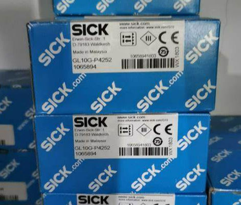 SICK GL10G-P4252 Capteurs photoélectriques G10 20 mm x 50 mm x 39 mm