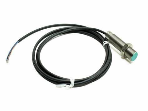 Sensor capacitif de reflux de 8 mm CBB8-18GS75-E2 pour une détection précise