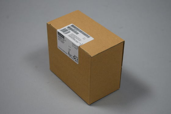 Le module d'interface SIMATIC DP de Siemens 6ES7151-1AA06-0AB0 est un nouveau modèle d'appareil électronique
