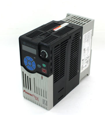 Allen-Bradley 25B-D2P3N104 est un PowerFlex 525 VFD à fréquence variable