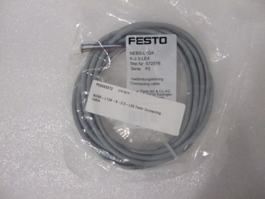 Le câble de connexion Festo NEBS-L1G4-K-2.5-LE4 avec porte-étiquette