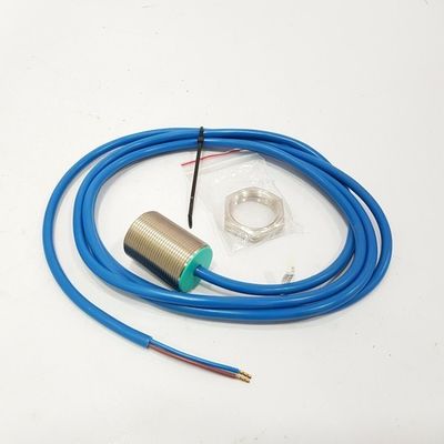 P&F NJ10-30GM-N Capteur inducteur 0... 20 mA Courant et 0... 200 Hz Fréquence de commutation pour les applications industrielles
