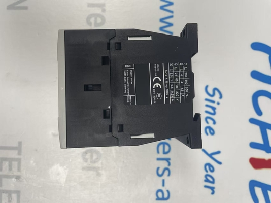 Relais de commande IEC Eaton XTRE10BC22, longueur de câble 2,5 m, conception de câble 4 x 0,17 mm2 pour un contrôle précis