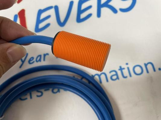 IFM Capteur inductif NAMUR NG5003, montage affleurant M18x1