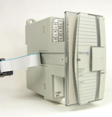 Le module Allen-Bradley 1762-IF4 est un module d'entrée analogique compact à quatre (4) canaux différentiels.