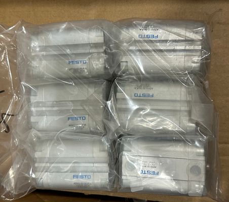 Vérin compact Festo ADVU-32-30-P-A