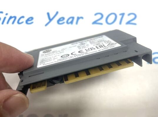 Allen-Bradley 1734-OE2C Module de sortie analogique courant