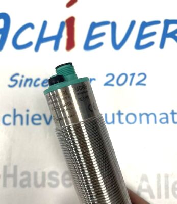 Le dépistage est effectué par un dépistage de l'infection.