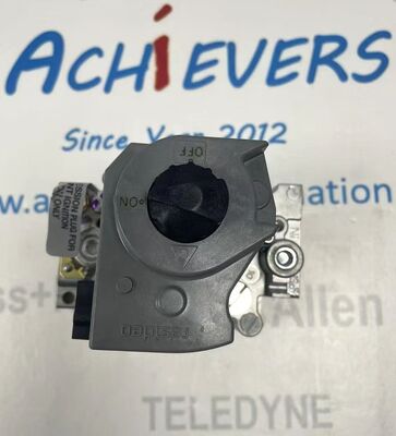 Ventileur de commande de gaz à allumage électronique universel Honeywell VR8245M2530