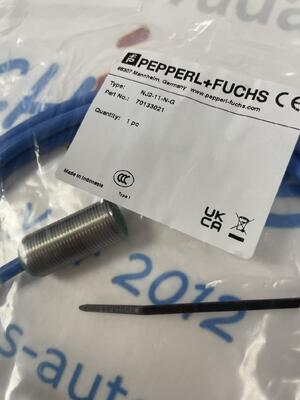 Capteur de proximité inductif de haute précision Pepperl Fuchs NJ2-11-NG