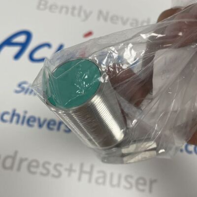 Capteur de proximité inductif Pepperl+Fuchs NBB10-30GM50-E2-V1