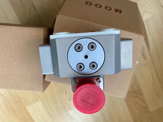 Vanne servo-hydraulique MOOG J761-003