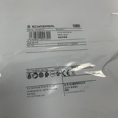 Schmersal BNS 33-11Z Magnetic Safety Switch