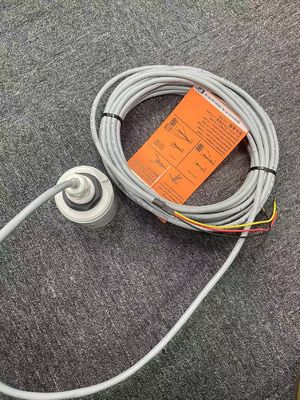 Capteur ultrasonique Endress Hauser FDU91-RGZAA pour la mesure du niveau et du débit pour la connexion à FMU9x