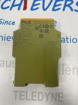 PILZ  PNOZ X1 Relais de sécurité d'arrêt d'urgence avec action directe et remise 0I12