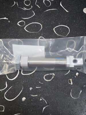 Cylindre pneumatique rond FESTO DSNU-20-50-PPV-A